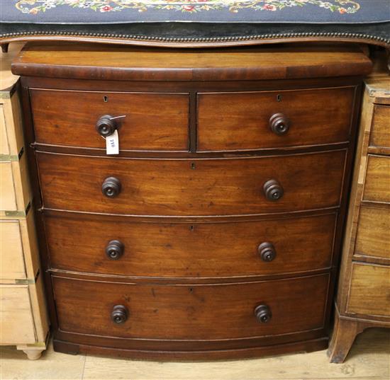 A Victorian mahogany bow front chest of drawers W.101cm